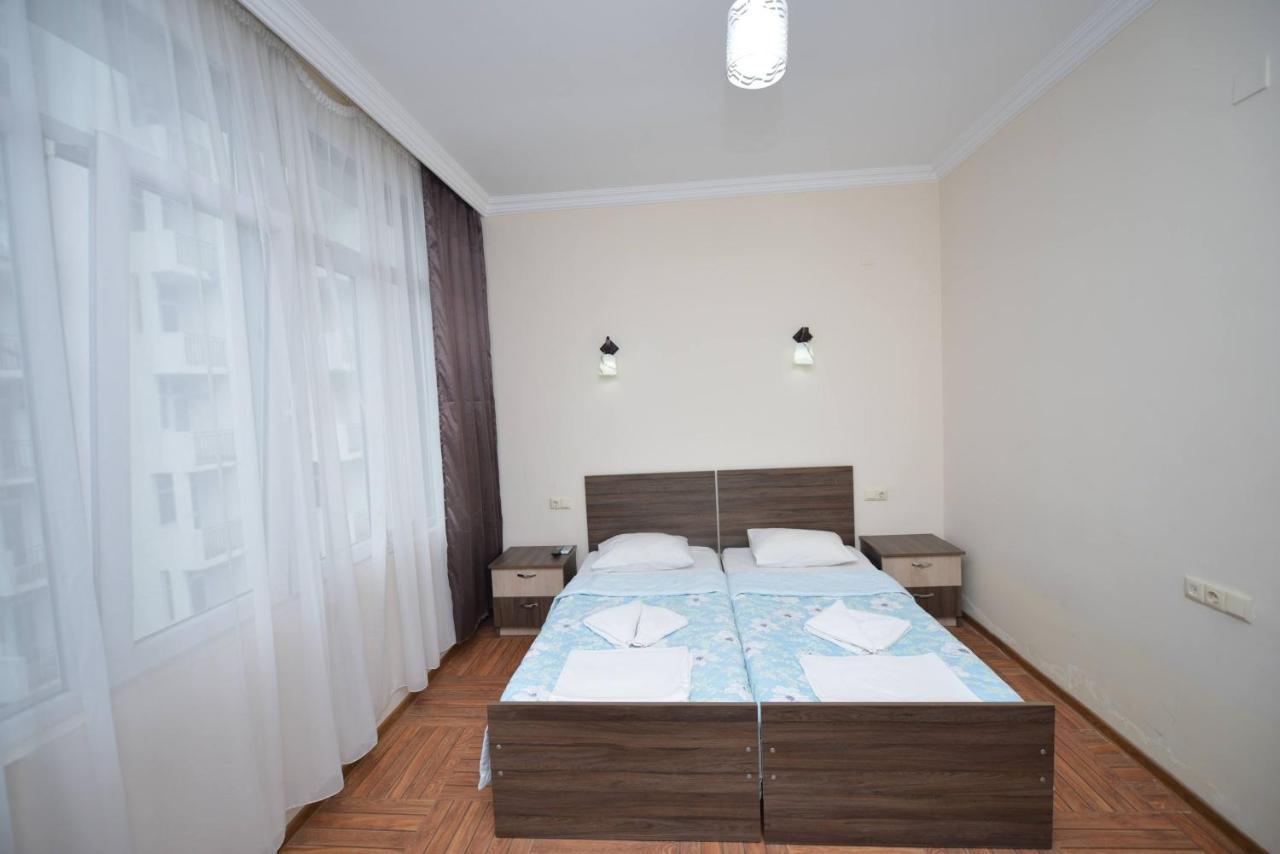 מחינג'אורי Hotel Nine Brothers מראה חיצוני תמונה
