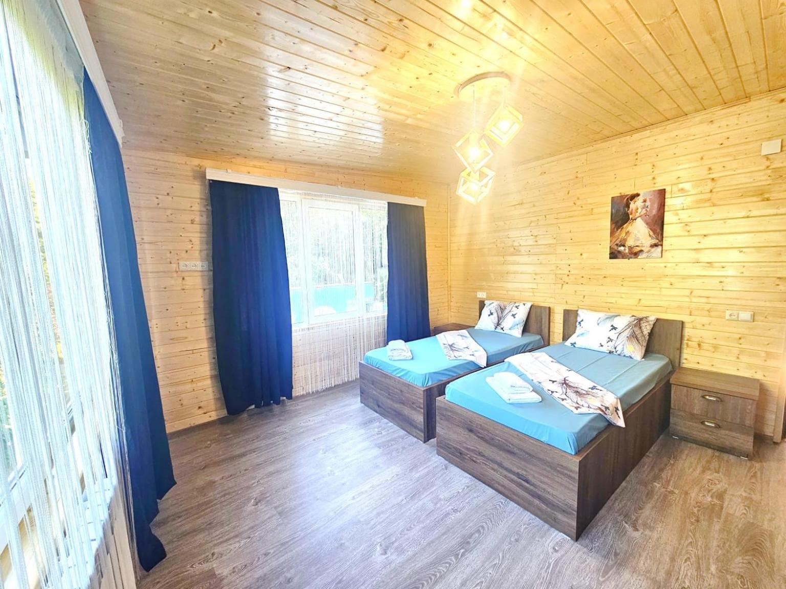 מחינג'אורי Hotel Nine Brothers מראה חיצוני תמונה